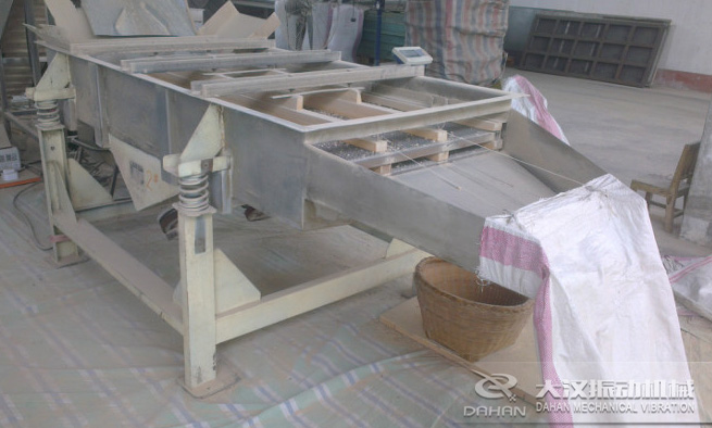 玉米直線振動篩的使用 玉米直線振動篩的使用