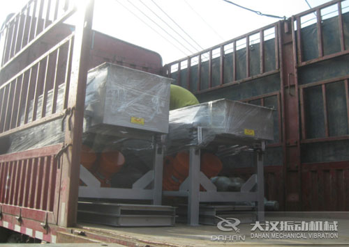 520型直線振動篩 520型直線振動篩