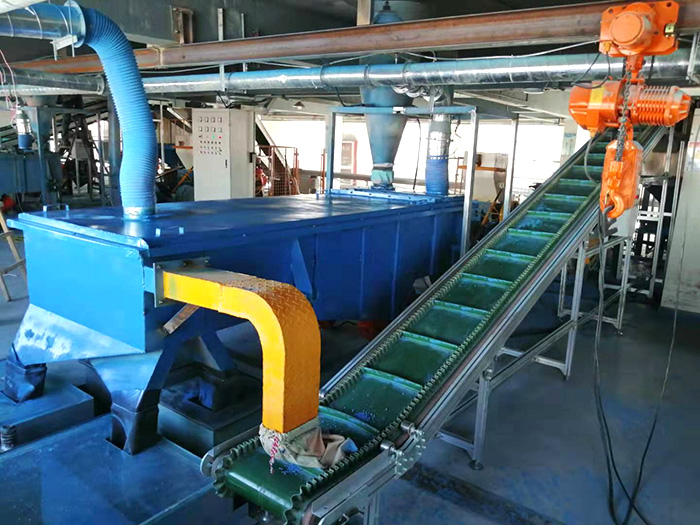 大型直線振動(dòng)篩使用及維修常識